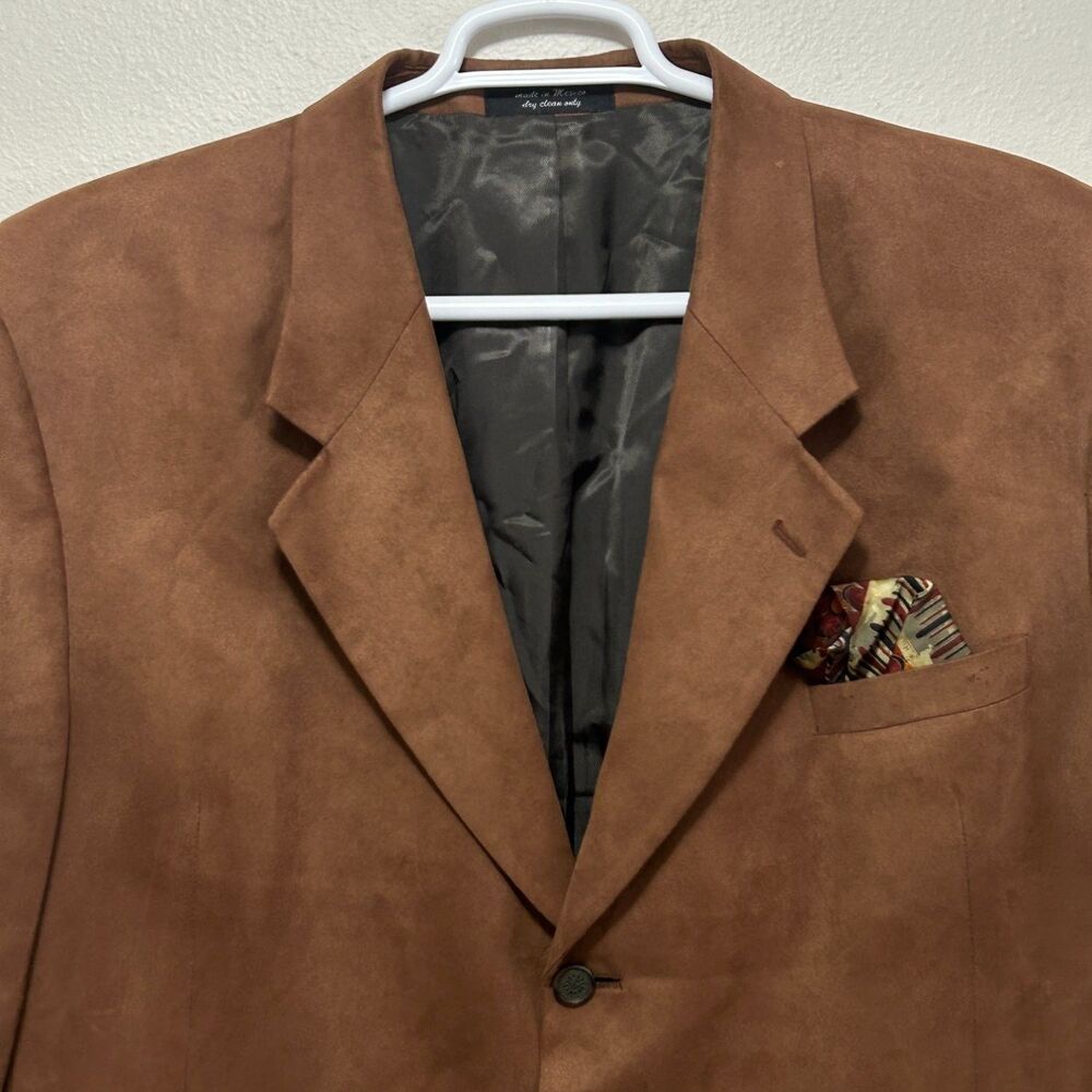Andrew Fezza 04456N0875 Mens Size 50 Brown Sport Coat Three-button Closure